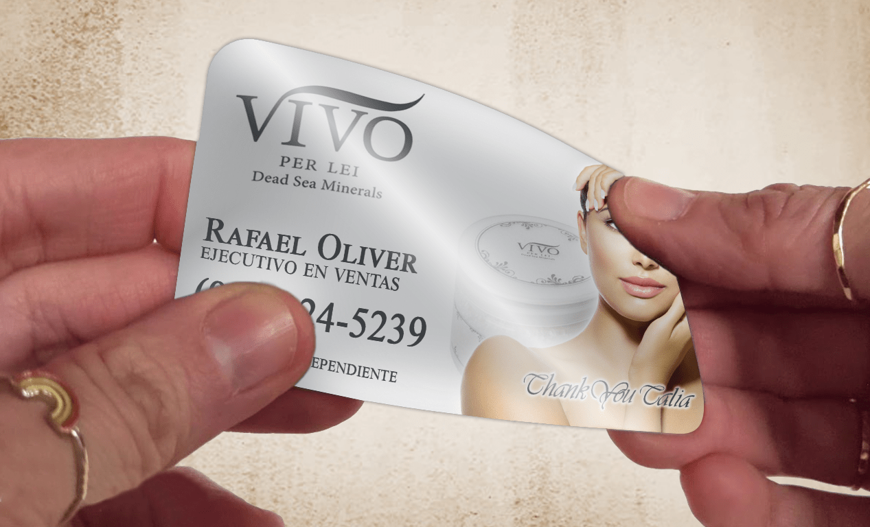 WHITE_PLASTIC_BUSINESS_CARD